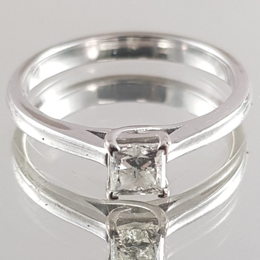 Princess Cut Solitaire Diamond Ring | Aceben