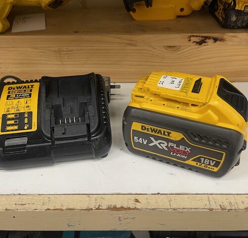 DeWalt Charger DCB115-XE+54v/18v-4ah/12ah XR Flex Volt Battery DCB548 Kit